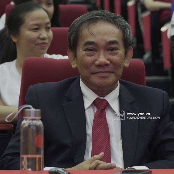 Phó giáo sư - Tiến sĩ Hồ Thanh Phong – Hiệu trưởng trường 88vv 88vvv Hồng Bàng.