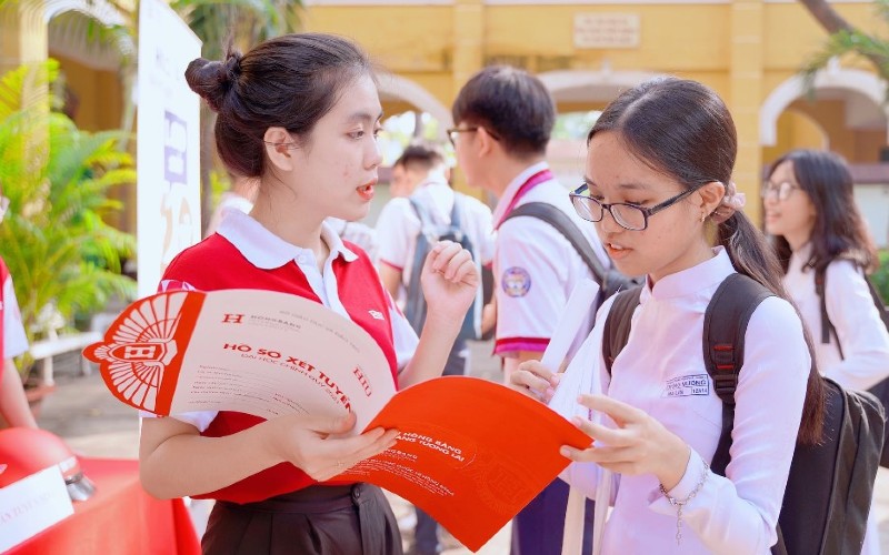 Điểm chuẩn 88vv 88vvv Hồng Bàng