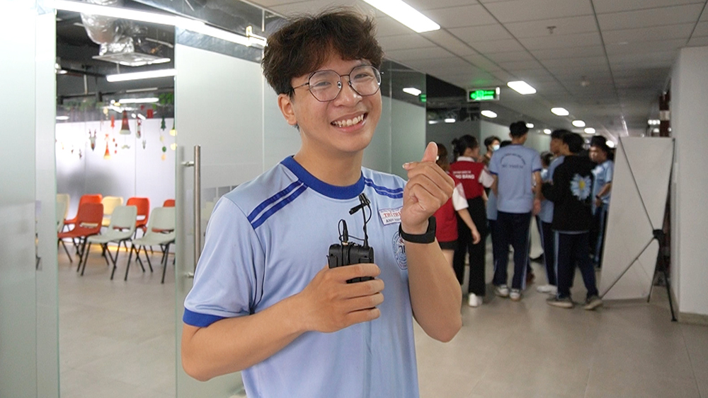 88vv23 Thủ Thiêm tham quan Trường 88vv 88vvv Hồng Bàng