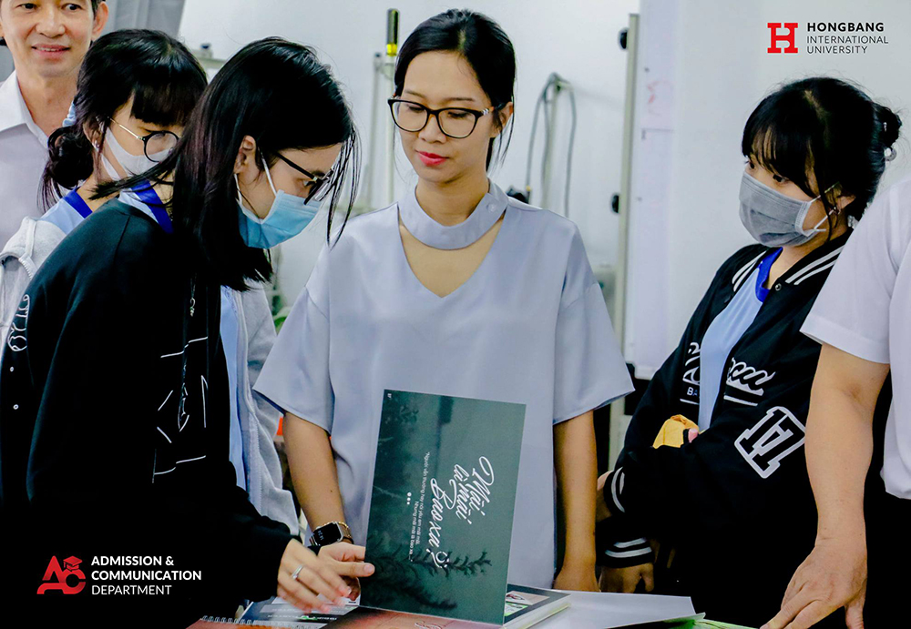 88vv23 Thủ Thiêm tham quan Trường 88vv 88vvv Hồng Bàng
