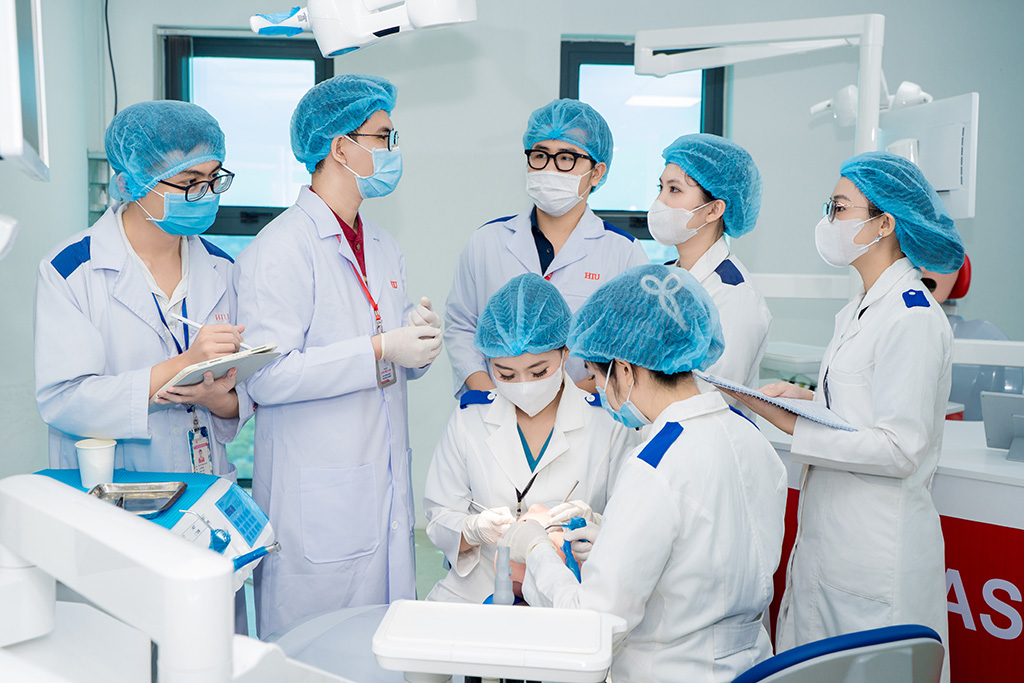 Đội ngũ giảng viên nhiều kinh nghiệm và luôn sát cánh hỗ trợ 88vv88 trong suốt quá trình học tập, 88vv11.com
