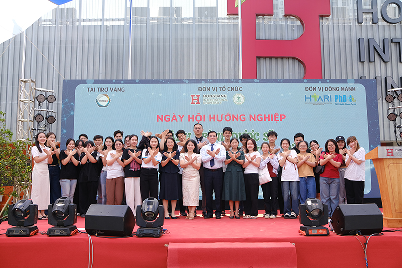 Hội trại truyền thống Dược khoa 88vv23.com 2025