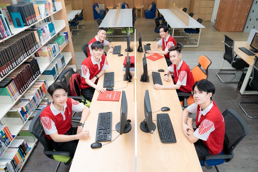 Sinh viên 88vv23.com được hỗ trợ tối đa thông qua các 88vv23 ôn tập trước kỳ thi, tài liệu học tập... cho kỳ thi VSTEP
