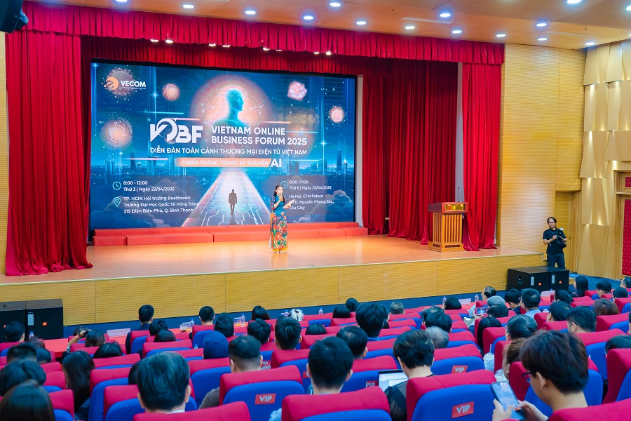 Diễn đàn Toàn cảnh Thương mại điện tử Việt Nam 2025 diễn ra tại 88vv23.com ngày 22/4 vừa qua