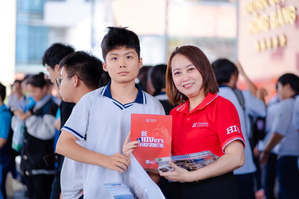 Thí sinh đăng ký xét học bạ vào 6 ngành mới 88vv23.com 2025