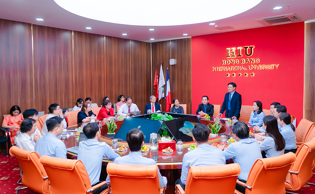 TS. Phan Văn Đàn - Hiệu trưởng Trường 88vv Bạc Liêu bày tỏ sự vui mừng trước việc ký kết hợp tác giữa hai đơn vị