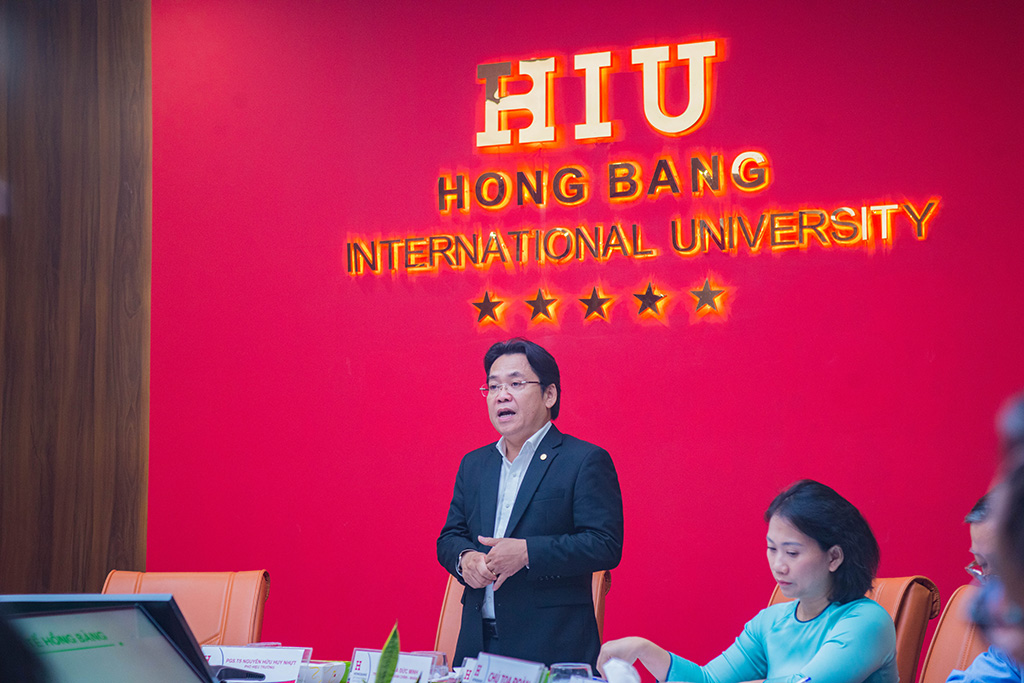 PGS.TS Nguyễn Hữu Huy Nhựt – Phó Hiệu trưởng 88vv23.com tổng kết chương trình Hội thảo
