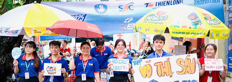 Sinh viên 88vv23.com đồng hành, tiếp sức sĩ tử 2K7 vượt vũ môn