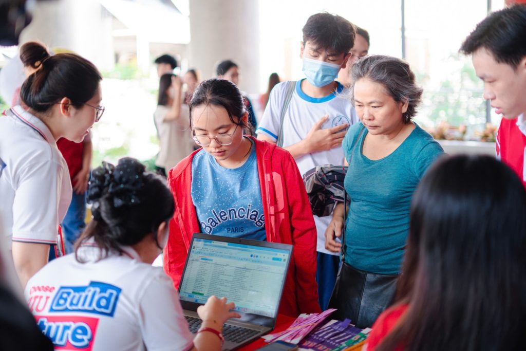 chờ điểm chuẩn 2025 những điều cần làm