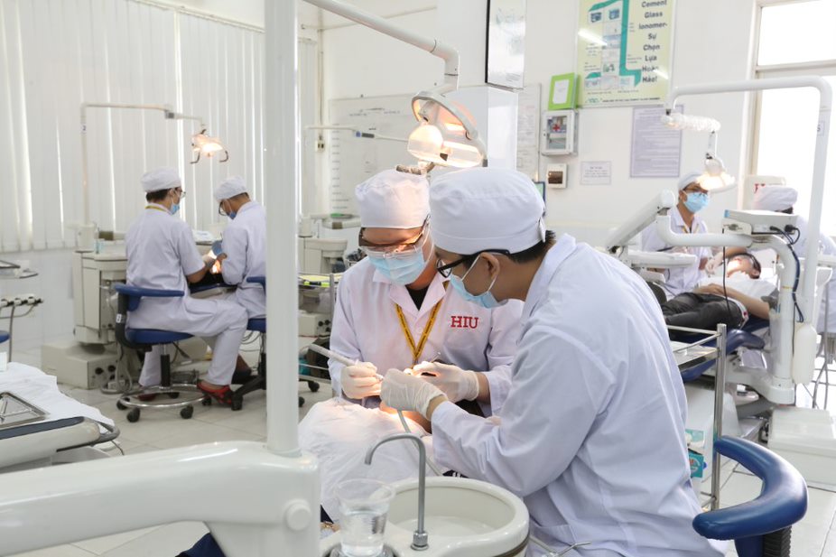 Sinh viên ngành 88vv trong giờ học 88vv11.com