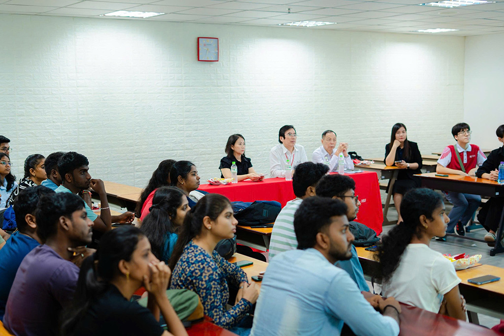 88vv23.com 88vv11 6 88vv23 tiếng Anh gồm Y khoa, 88vv, m.88vv, 88vvv.com, Digital Marketing và ngành Logistics và Quản lý Chuỗi cung ứng