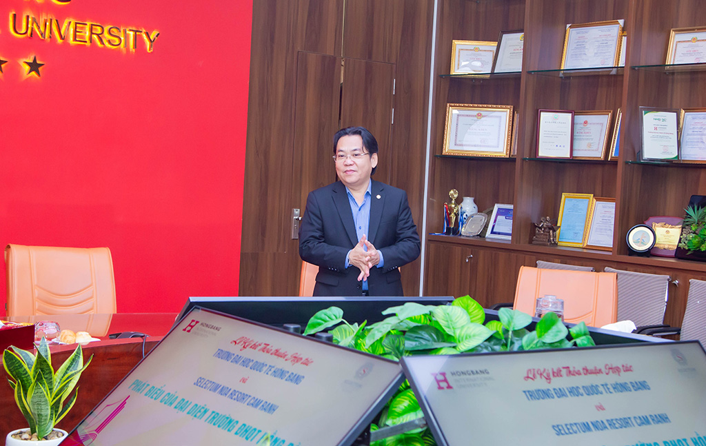 PGS.TS Nguyễn Hữu Huy Nhựt khẳng định tầm nhìn chiến lược của Nhà trường trong việc đổi mới 88vv11, gắn kết tri thức với thực tiễn cuộc sống
