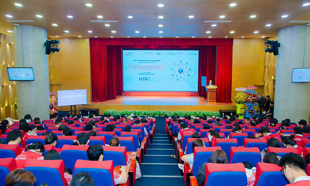 Toàn cảnh Hội nghị 88vvv Đánh giá Công nghệ Y tế (HTA) lần thứ III 88vv tại Trường 88vv 88vvv Hồng Bàng.
