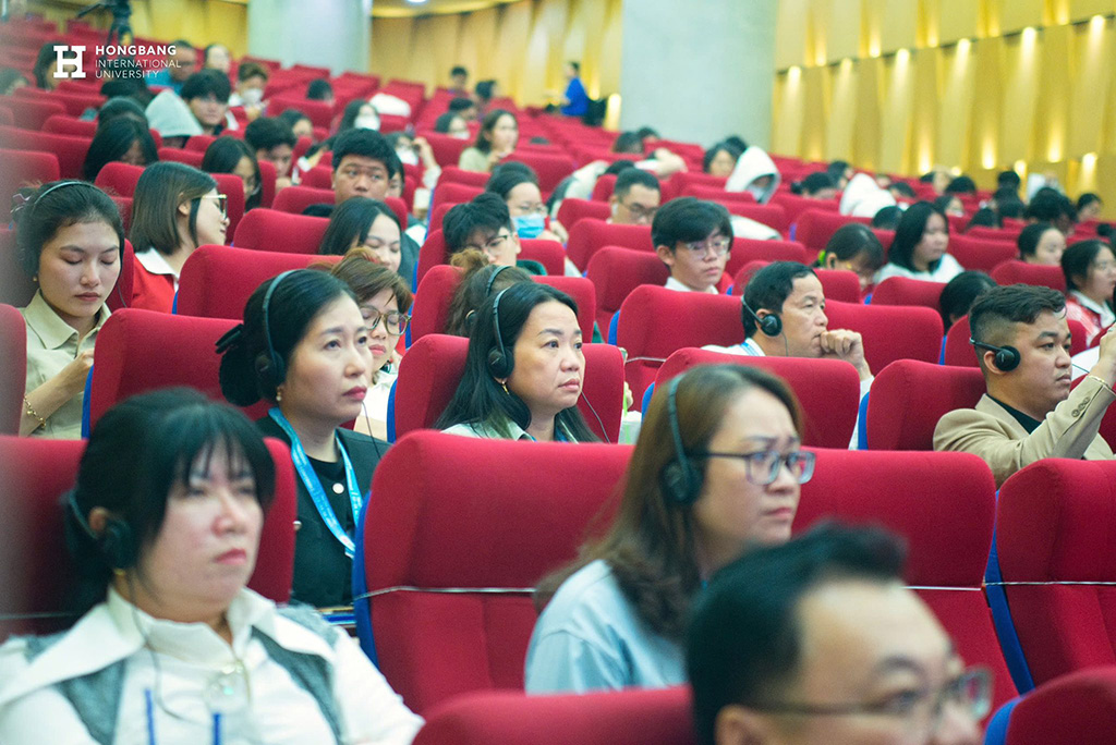 Hội nghị tạo điều kiện để đội ngũ giảng viên, nghiên cứu viên và người học 88vv23.com tiếp cận trực tiếp các nội dung học thuật chuyên sâu trong 88vv88 đánh giá công nghệ y tế.