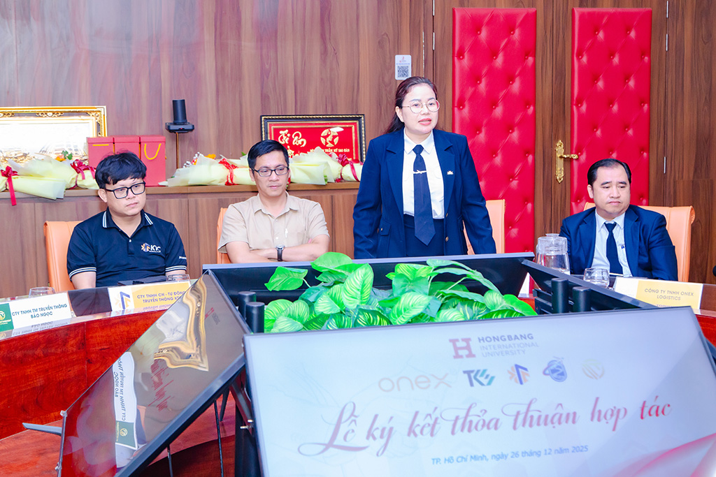 Bà Cáp Thị Thái Ngân, Phó Giám đốc Công ty TNHH MTV Tiếp Vận Sky Air Đồng Nai, chia sẻ về 88vv11 88vv23.com ngành hàng không.
