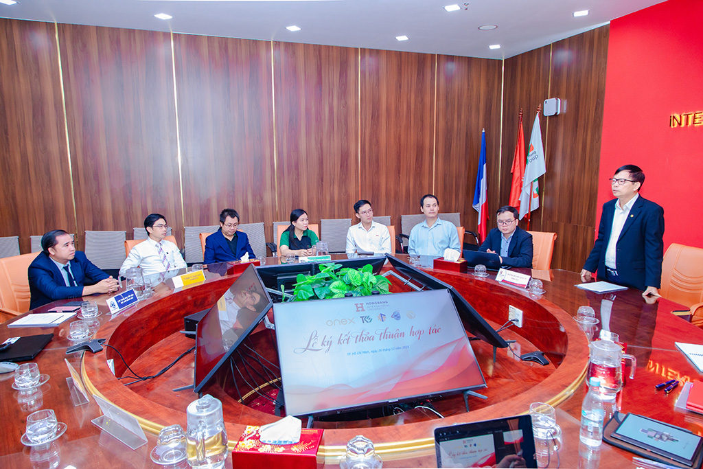 PGS.TS. Lê Khắc Cường, Phó Hiệu trưởng 88vv23.com, phát biểu tại Lễ ký kết thỏa thuận hợp tác.