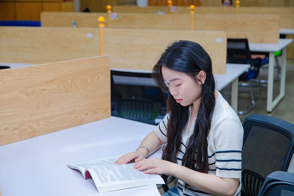 Nguyễn Ngọc Hân là Thủ khoa đầu vào ngành Y khoa Trường 88vv 88vvv Hồng Bàng