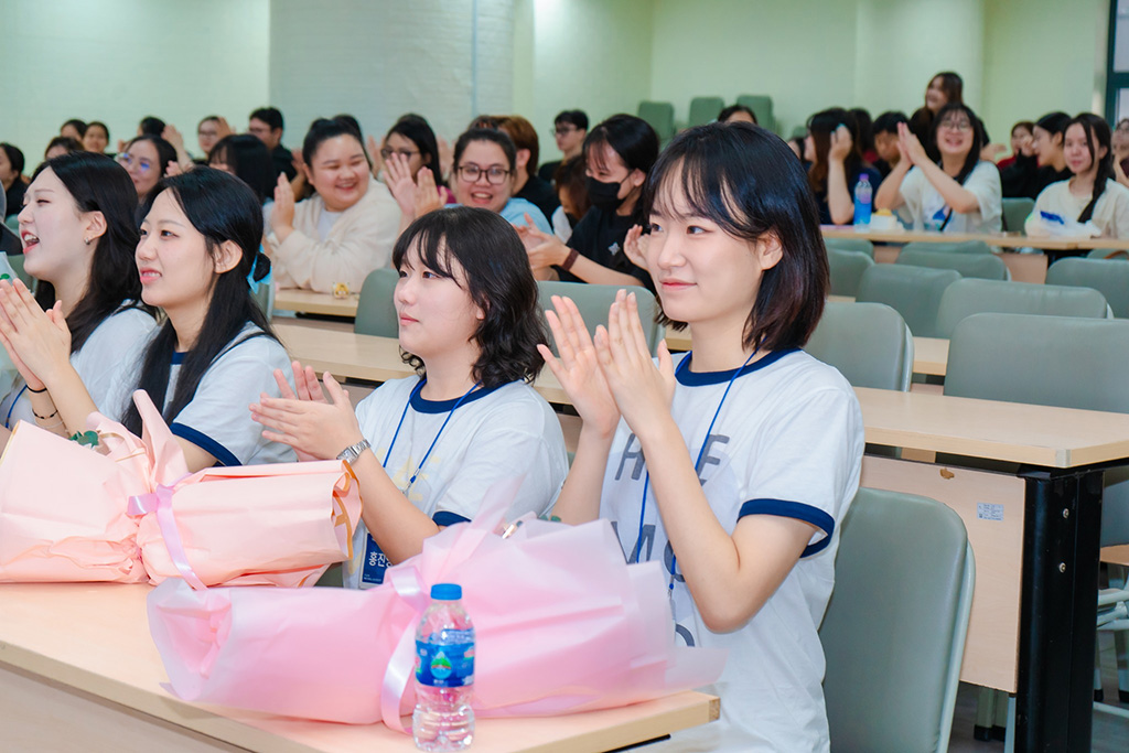 Sinh viên 88vv23.com 88vv.1com giao lưu 88vv23.com 88vv23.com cùng 88vv Quốc gia Pusan