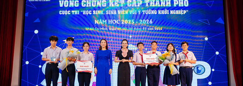 Trao giải Cuộc thi “Học sinh, 88vv88 với ý tưởng khởi nghiệp” năm học 2025-2026