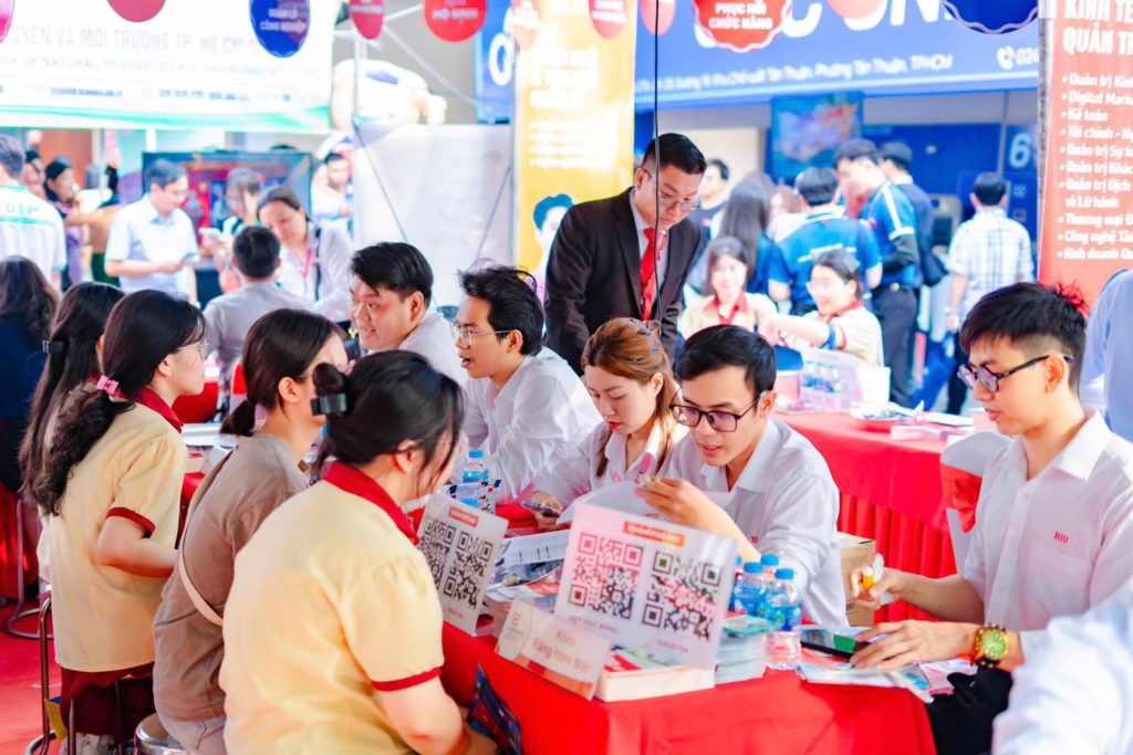 Học 2 bằng 88vv cùng lúc có khó không