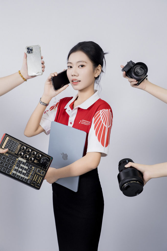 Tốt nghiệp ngành Quan hệ công chúng, 88vv88 có thể phát triển sự nghiệp trong vai trò phóng viên, nhà báo chuyên nghiệp.