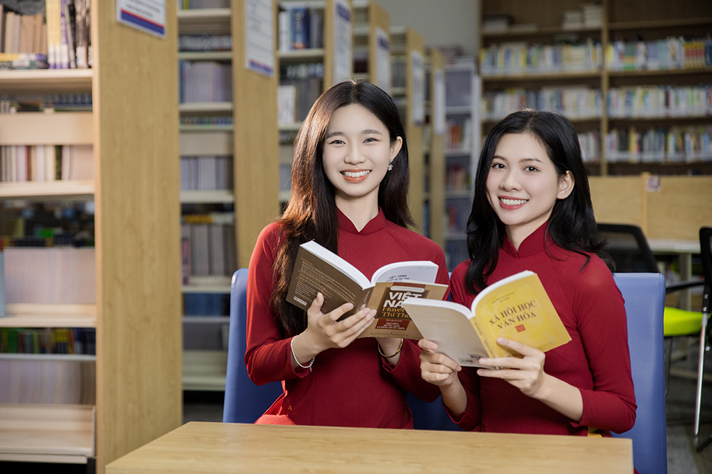Trường 88vv 88vvv Hồng Bàng tuyển sinh ngành Việt Nam học theo 6 phương thức xét tuyển