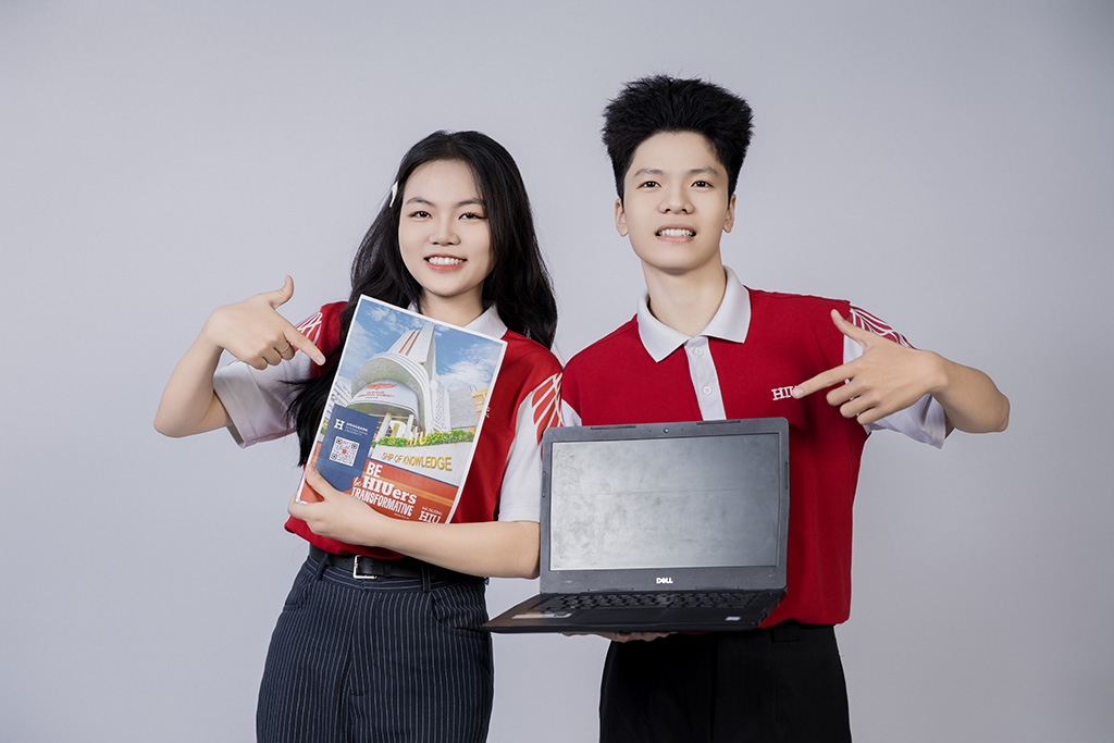 Trường 88vv 88vvv Hồng Bàng tuyển sinh ngành Thương mại điện tử theo 6 phương thức
