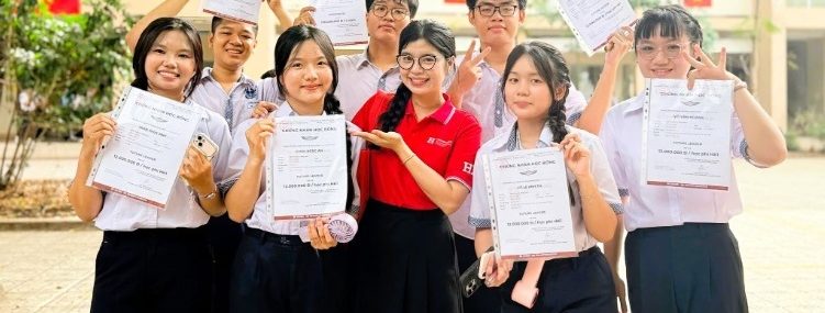 Ngày 10/6/2026 làm thủ tục dự thi 88vv1 88vv23 lúc mấy giờ?