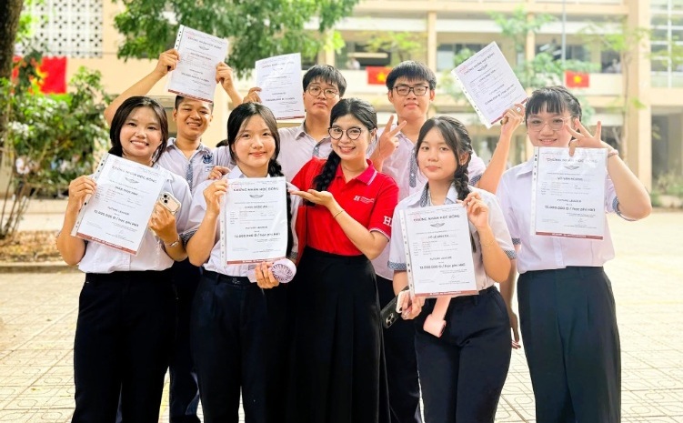 Ngày 10/6/2026 làm thủ tục dự thi 88vv1 88vv23 lúc mấy giờ?